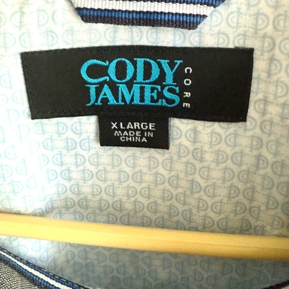 Cody James Men's Casual Plaid Button Down Shirt - Picture 2 of 6